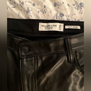 Criss-Cross Waistband Vegan Leather 90s Straight Pant